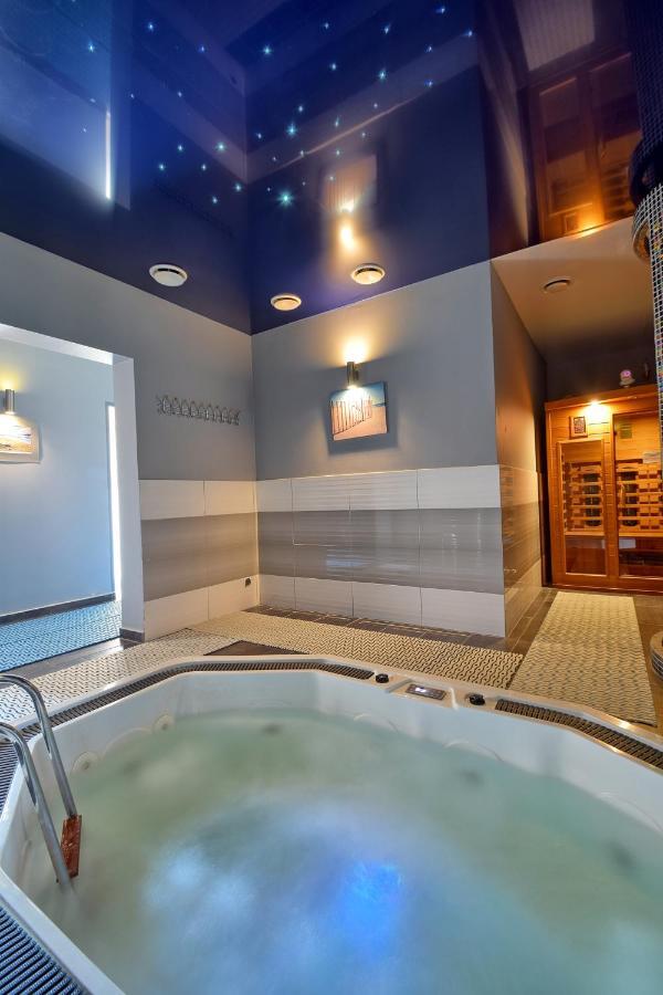 Lazur Wellness@Spa ミエンジボジェ エクステリア 写真